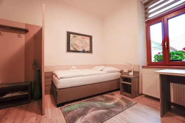 Business Tek Büyük Yataklı Oda