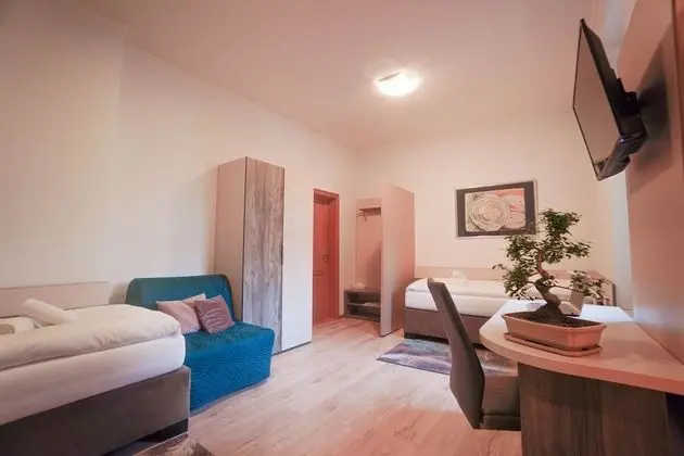 Business Tek Büyük Yataklı Oda