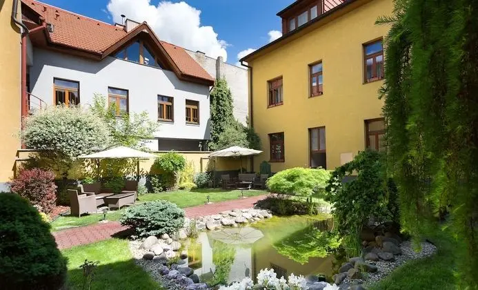 Business Tek Büyük Yataklı Oda