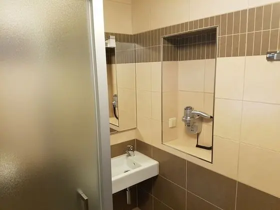 Dört Kişilik Oda, Banyolu/Duşlu