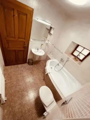 Standard Dört Kişilik Oda, 2 Yatak Odası, Özel Banyo, Nehir Manzaralı