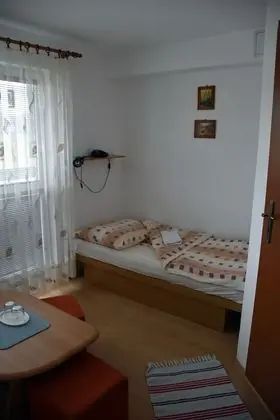 Basic Tek Büyük Yataklı Oda