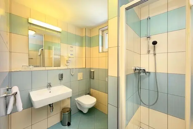 İki Ayrı Yataklı Oda