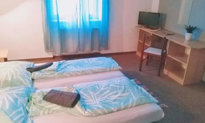 Tek Büyük Yataklı Oda