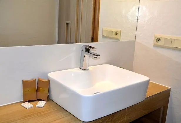 Exclusive Tek Büyük Yataklı Oda, 1 Yatak Odası, Balkon