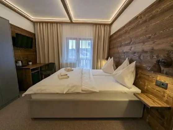 Tek Büyük Yataklı Oda (2 extra beds)