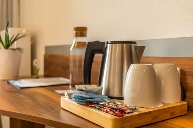 Tek Büyük Yataklı Oda, 2 Tek Kişilik Yatak, Balkon, Dağ Manzaralı