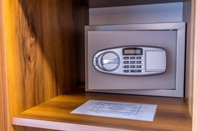 Tek Büyük Yataklı Oda, 2 Tek Kişilik Yatak, Balkon, Dağ Manzaralı