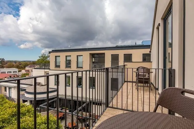 Tek Büyük Yataklı Oda, 2 Tek Kişilik Yatak, Balkon, Dağ Manzaralı