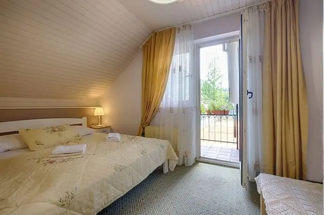 Tek Büyük Yataklı Oda, Balkon
