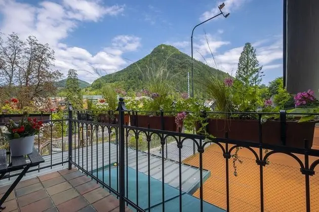 Tek Büyük Yataklı Oda, Balkon