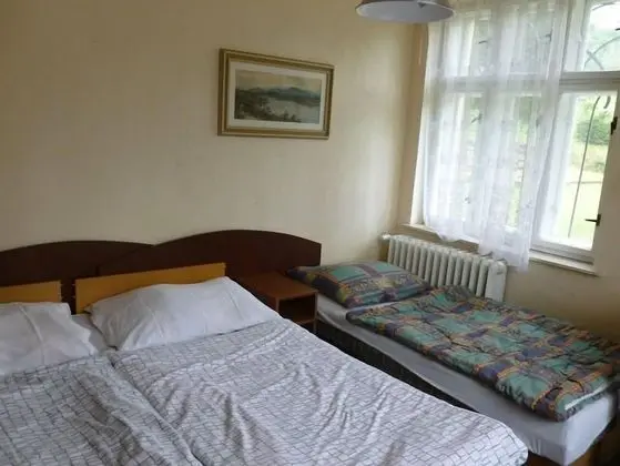 Economy İki Ayrı Yataklı Oda, Ortak Banyo