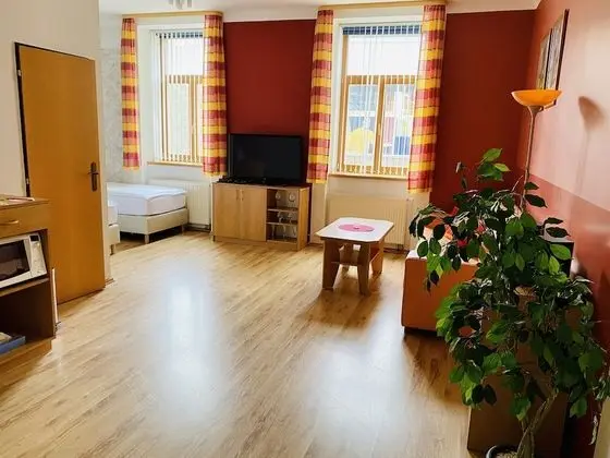 Deluxe Stüdyo Süit