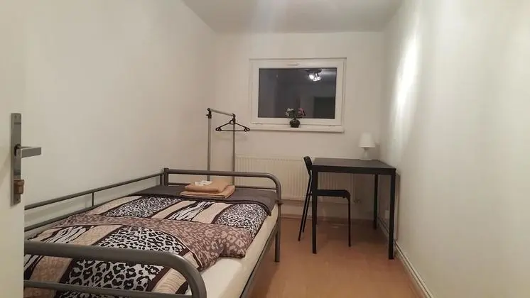 Tek Kişilik Oda, Ortak Banyo