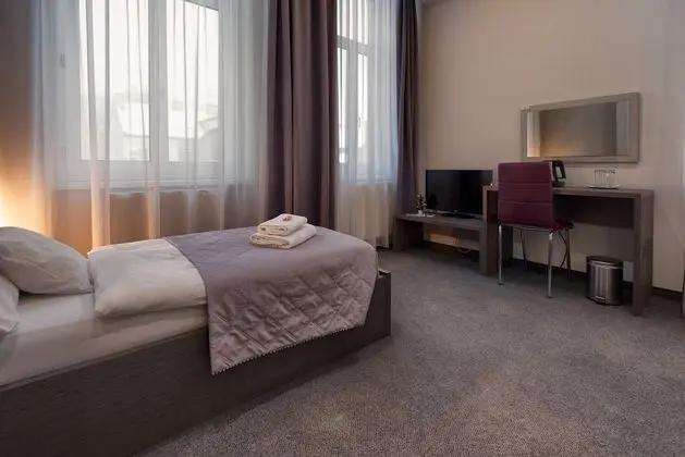 Tek Büyük veya İki Ayrı Yataklı Oda