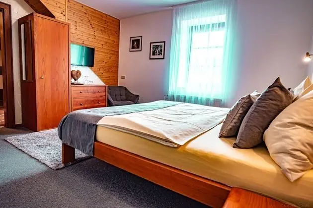 Tek Büyük Yataklı Oda