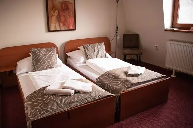 Comfort Tek Büyük veya İki Ayrı Yataklı Oda