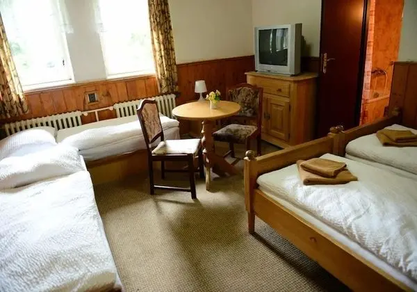 Dört Kişilik Oda, Ortak Banyo