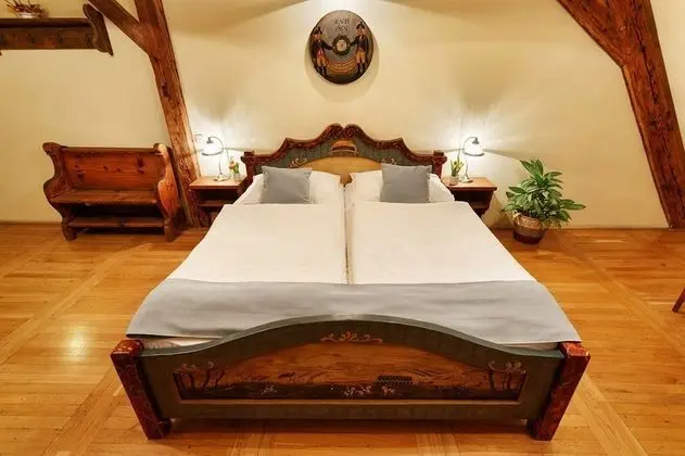 Romantic Süit, 1 Büyük (Queen) Boy Yatak
