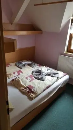 Basic Tek Büyük veya İki Ayrı Yataklı Oda