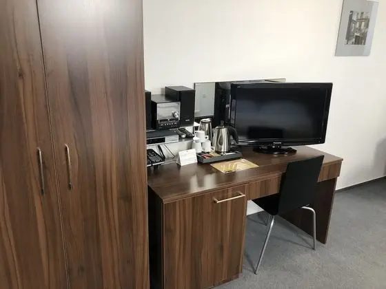 Tek Büyük Yataklı Oda