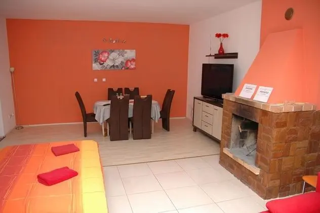 Superior Apart Daire, 2 Yatak Odası, Şömine (No.7)