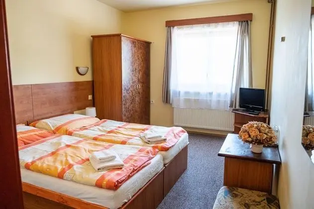 Tek Büyük Yataklı Oda, 1 Büyük (Queen) Boy Yatak