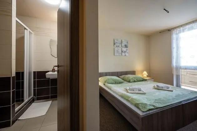 Tek Büyük Yataklı Oda (with extra bed)