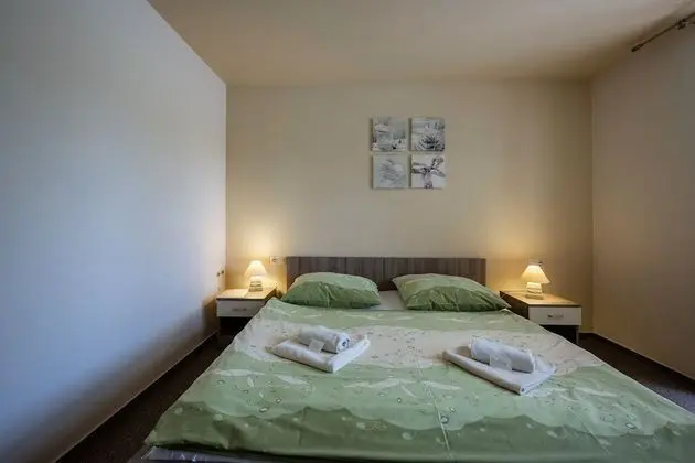 Tek Büyük Yataklı Oda (with extra bed)