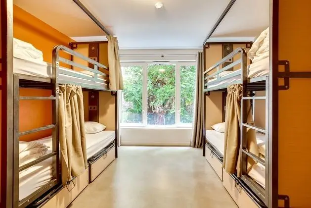 Bed in for 4 bed room with private bathroom