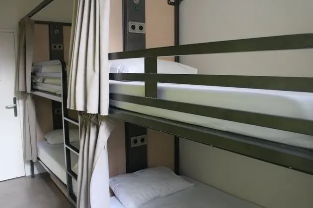 Bed in for 4 bed room with private bathroom