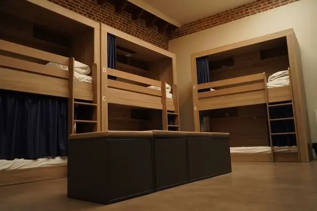 Bed in for 4 bed room with private bathroom