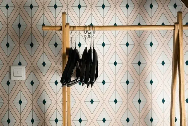 İki Ayrı Yataklı Oda, Ortak Banyo