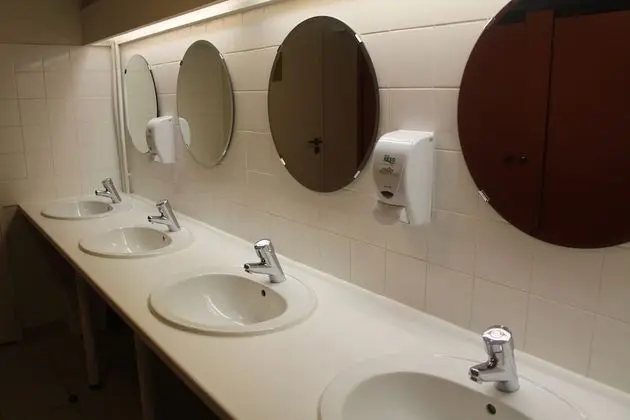 Ortak Ranzalı Oda, Karma Ranzalı Oda