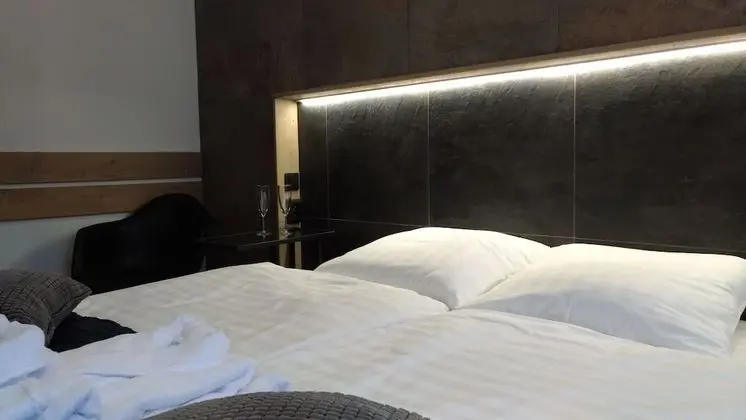 Standard Tek Büyük veya İki Ayrı Yataklı Oda