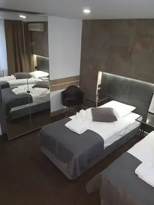 Standard Tek Büyük veya İki Ayrı Yataklı Oda