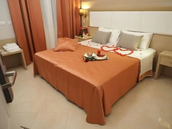 Deluxe Üç Kişilik Oda