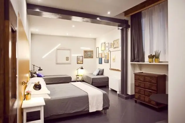 Economy Dört Kişilik Oda, Sigara İçilmez