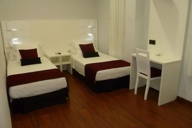 Tek Büyük veya İki Ayrı Yataklı Oda