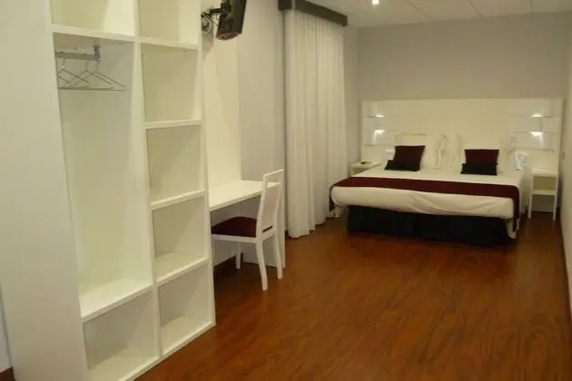 Tek Büyük veya İki Ayrı Yataklı Oda