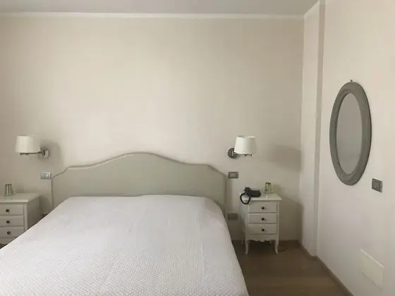 Junior Süit, Balkon