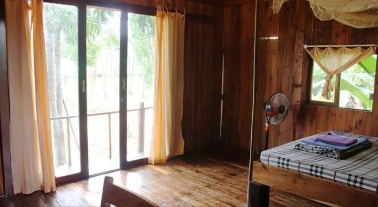 Banana Bungalow