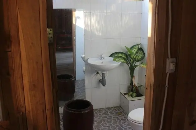 Banana Bungalow
