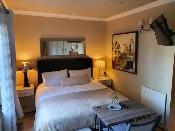 Comfort Tek Büyük Yataklı Oda, 1 Yatak Odası, Bahçe Manzaralı (Rose Room)