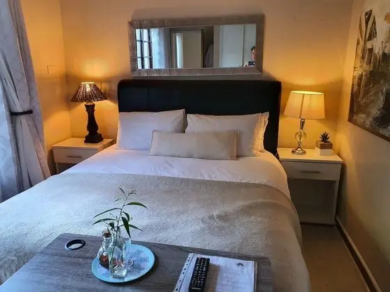 Comfort Tek Büyük Yataklı Oda, 1 Yatak Odası, Bahçe Manzaralı (Rose Room)