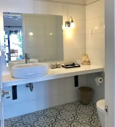 Tek Büyük Yataklı Oda, Denize Sıfır