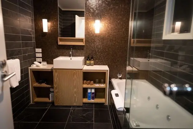 Kulübe (Contemporary Spa)