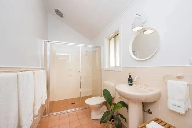 Luxury Kır Evi, 2 Yatak Odası (Barrenjoey Cottage)