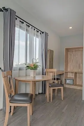 Deluxe Oda, Sigara İçilmez