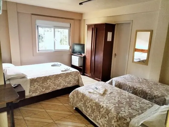 Standard Dört Kişilik Oda